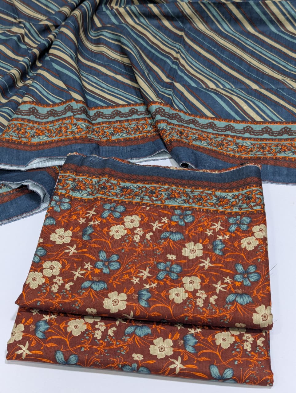 Bin Saeed Khaddar 3 Piece Suit – Design 08