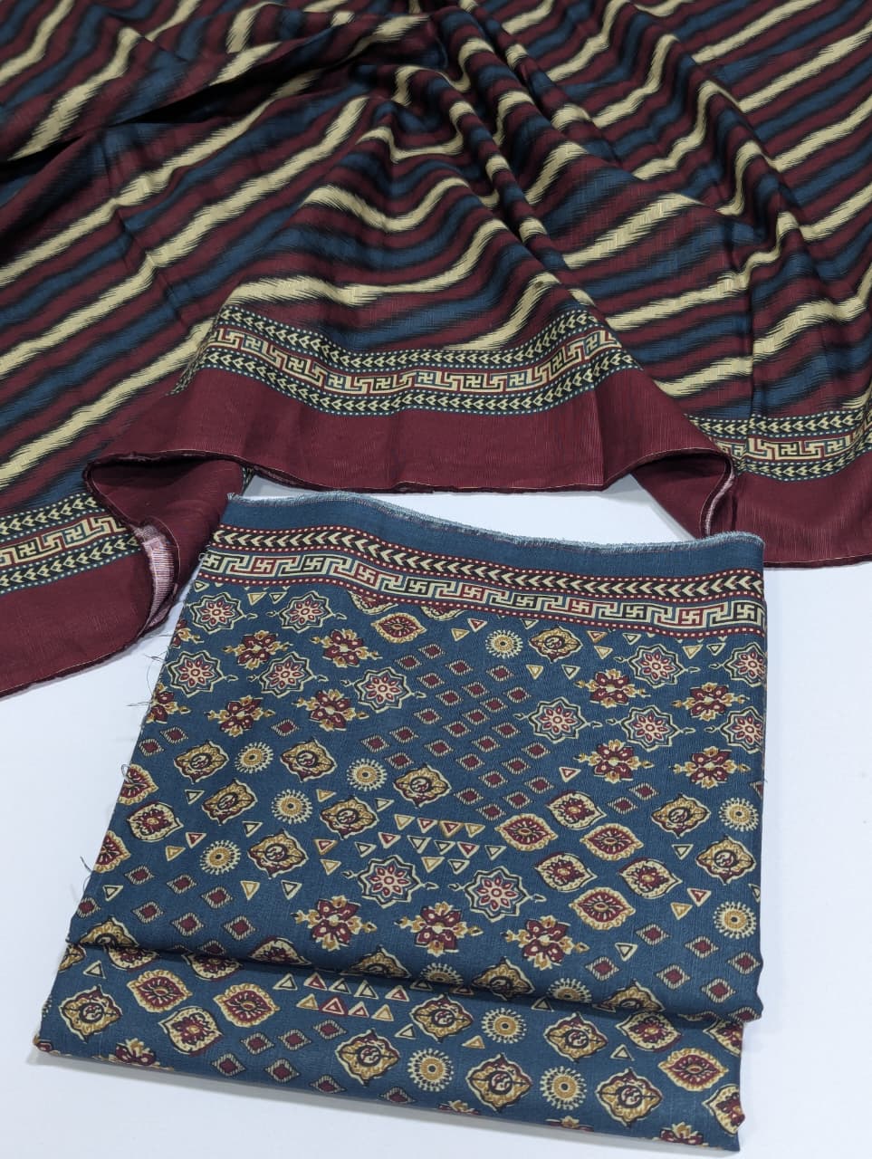 Bin Saeed Khaddar 3 Piece Suit – Design 13