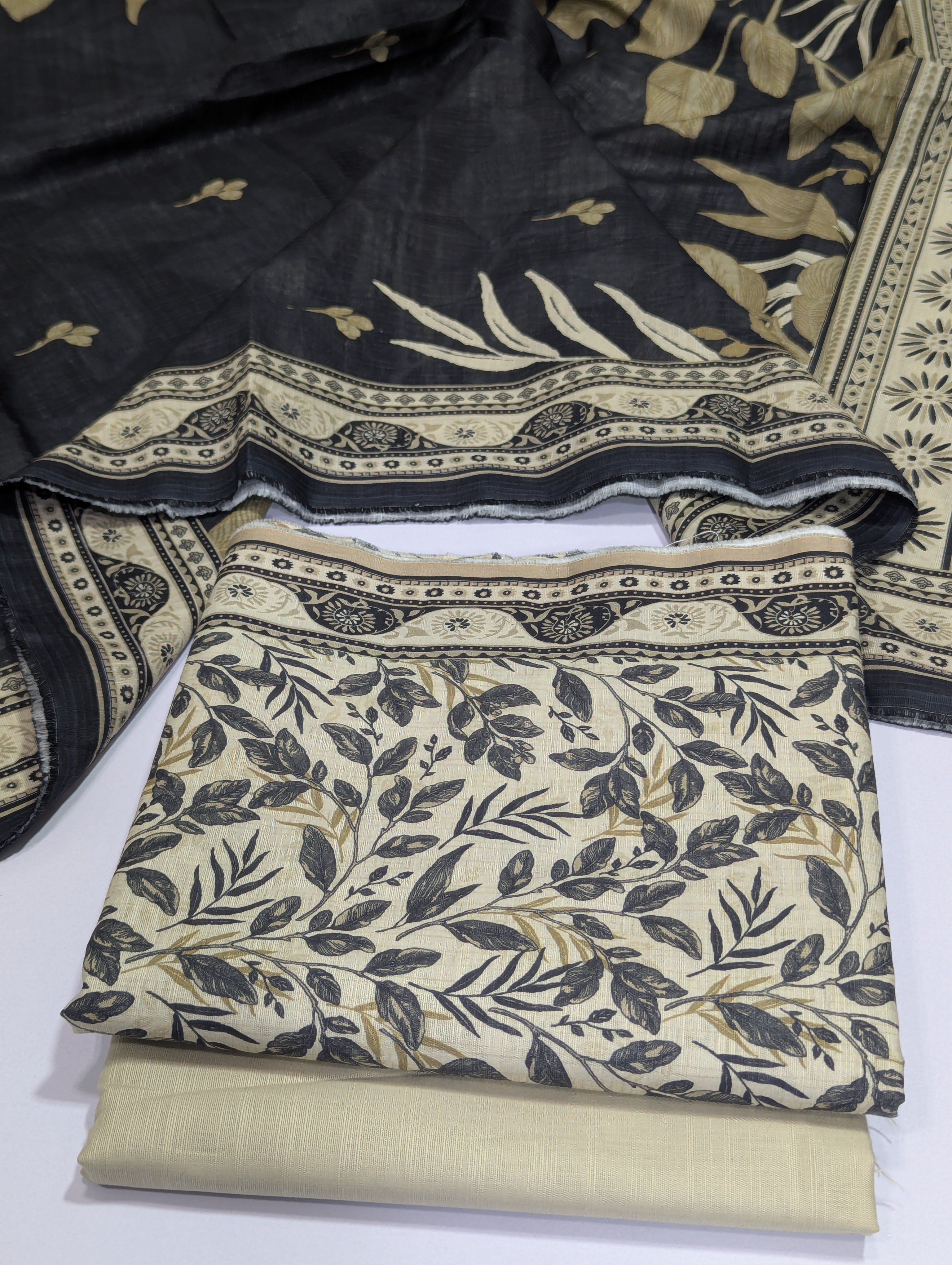 Bin Saeed Khaddar 3 Piece Suit – Design 29