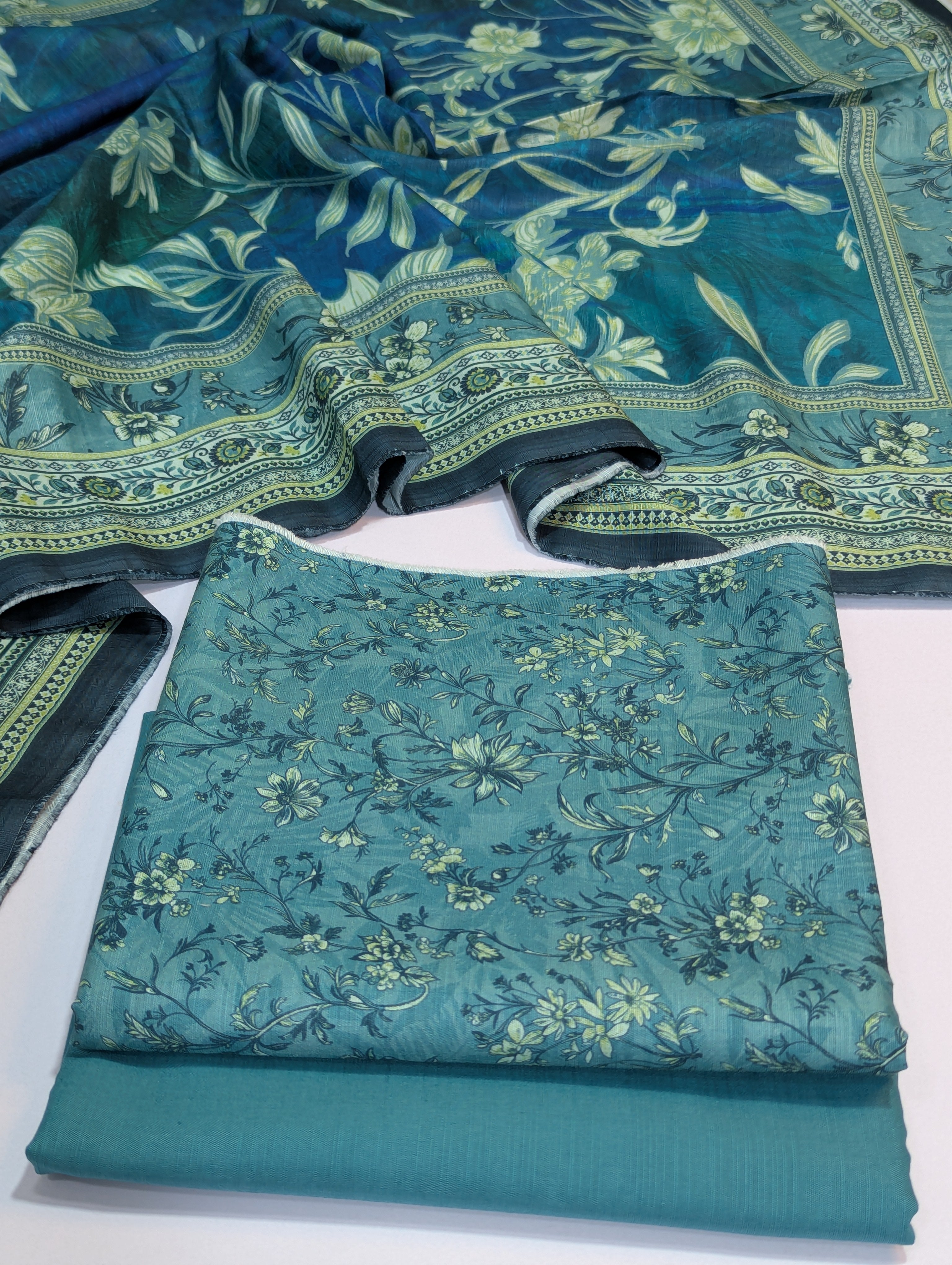 Bin Saeed Khaddar 3 Piece Suit – Design 49